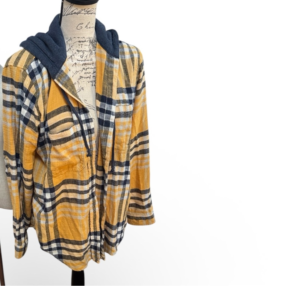 🦅 AEO Plaid Flannel Shirt with Sweatshirt Hood Distressed